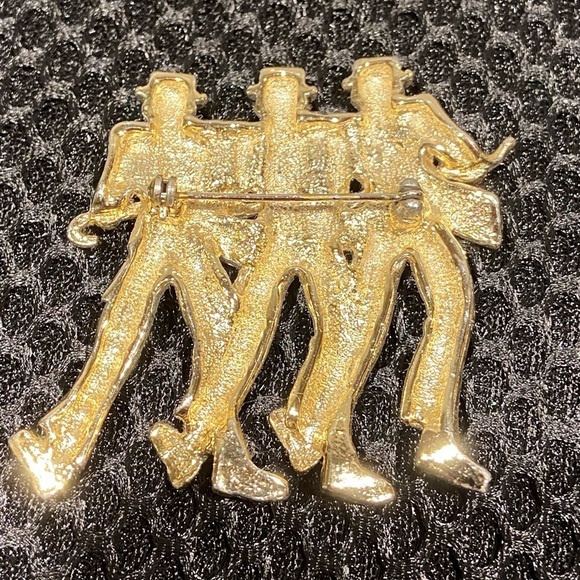 Gold/Silver Tone. Satin Finish Vintage Tap
Dancing Men Brooch Pin - Picture 4 of 7